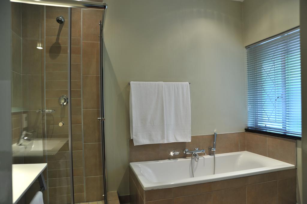 Glendower View Guest House Edenvale Extérieur photo